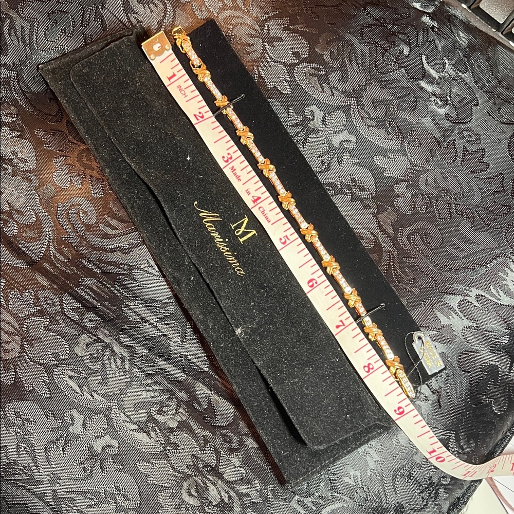NWT Gold Tone Bracelet w/Faux Diamonds